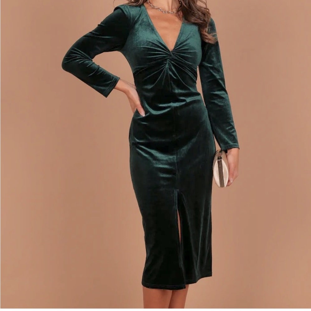Petal + Pup Lisse Twist Front Long Sleeve Velvet Midi Dress Emerald Green Size S